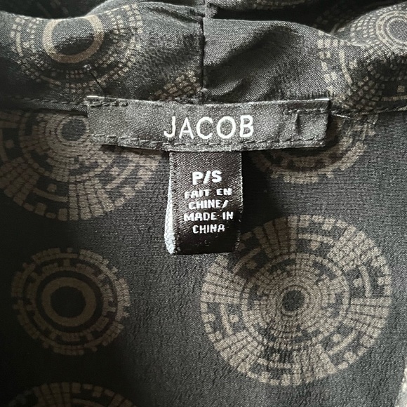 3/$25 Jacob cowl neckline silk like material. Polyester. size small - Picture 3 of 3